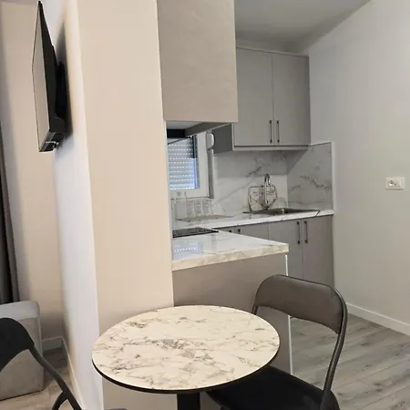 Fraj Homes 포그라데츠